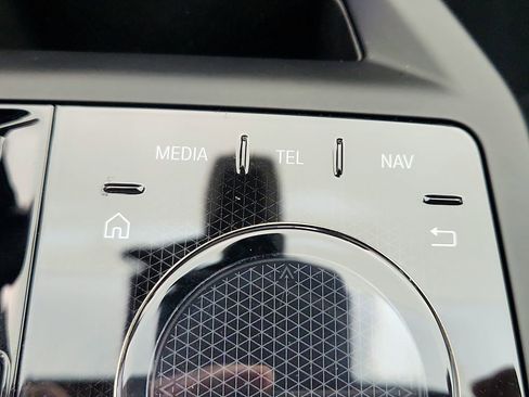 Used 2024 BMW iX xDrive50 image 37