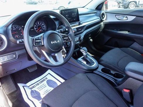 Used 2023 Kia Forte LXS w/ LXS Technology Package image 11