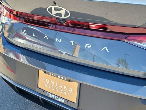 New 2026 Hyundai Elantra SE image 21