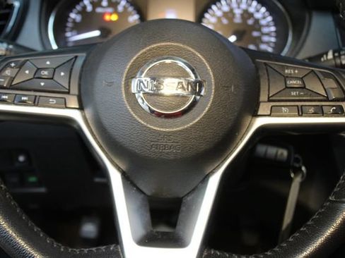 Used 2020 Nissan Rogue SV AWD/4WD image 20