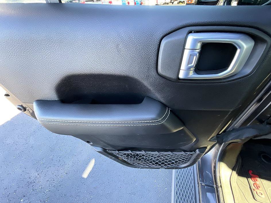 Used 2021 Jeep Gladiator Overland w/ Uconnect 4C Nav & Sound Group AWD/4WD image 30