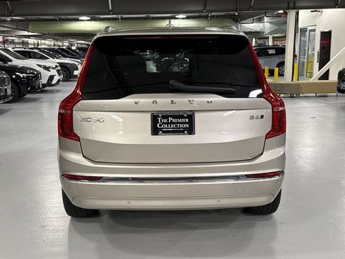 Certified 2023 Volvo XC90 B6 Plus AWD/4WD image 3