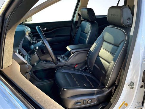 Used 2022 GMC Acadia Denali w/ Denali Ultimate Package image 25