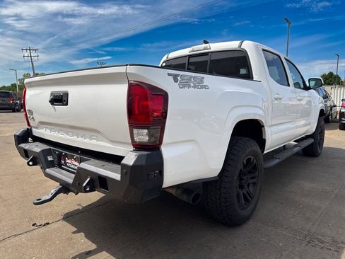 Used 2020 Toyota Tacoma SR AWD/4WD image 4