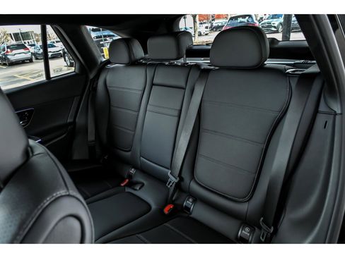 New 2026 Mercedes-Benz GLC 300 4MATIC image 9