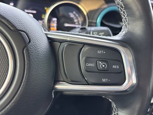 Used 2023 Jeep Wrangler Unlimited Sahara w/ Cold Weather Group image 28