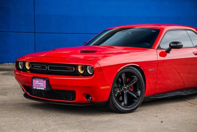 Used 2015 Dodge Challenger R/T w/ Quick Order Package 28B R/T RWD image 39