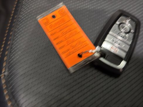 Used 2022 Ford F150 Platinum w/ FX4 Off-Road Package image 41