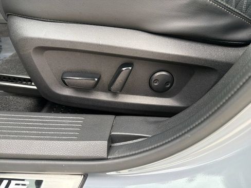 Certified 2023 Nissan Rogue Platinum w/ Platinum Premium Package FWD image 16