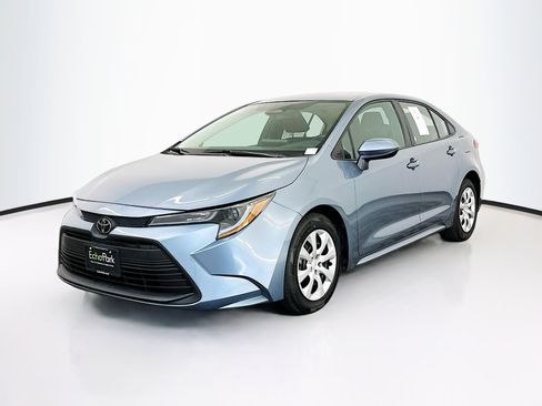 Used 2024 Toyota Corolla LE image 3