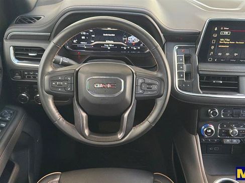 Used 2023 GMC Yukon XL AT4 w/ AT4 Premium Package AWD/4WD image 17