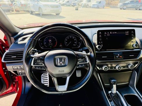 Used 2018 Honda Accord Sport image 10