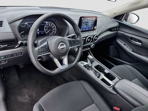 Used 2025 Nissan Sentra SV FWD image 7
