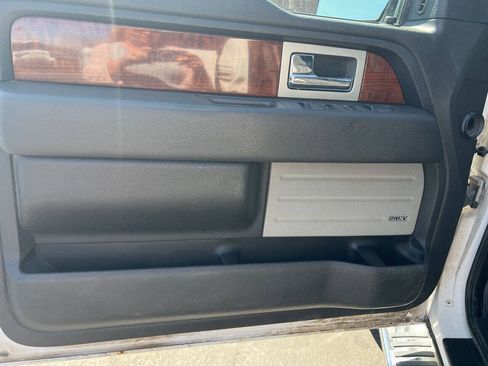 Used 2010 Ford F150 Lariat AWD/4WD image 8
