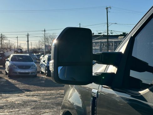 Used 2017 Ford F250 Lariat w/ Chrome Package image 20