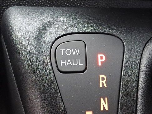 Used 2024 RAM ProMaster 2500 w/ Safety Group image 23