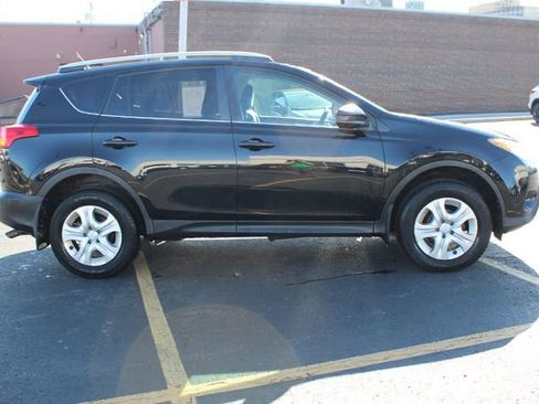 Used 2015 Toyota RAV4 LE image 5