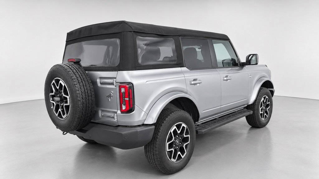 Used 2024 Ford Bronco Outer Banks AWD/4WD image 5