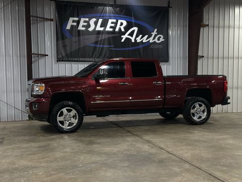 Used 2015 GMC Sierra 2500 Denali w/ Duramax Plus Package image 28