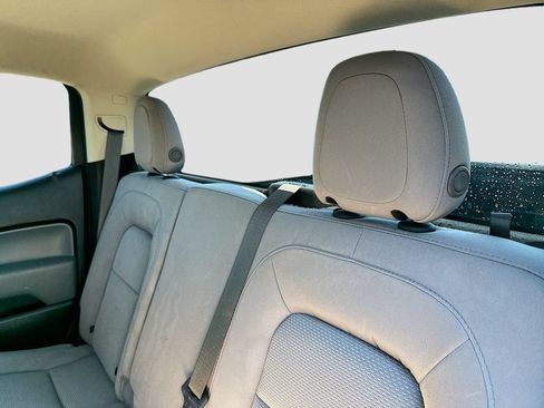 Used 2020 GMC Canyon 2WD Crew Cab w/ Convenience Package image 17