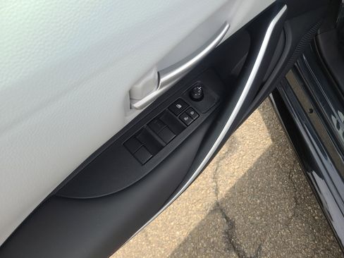 Certified 2025 Toyota Corolla SE w/ SE Premium Package image 13