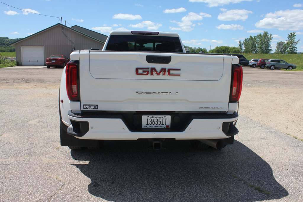 Used 2023 GMC Sierra 3500 Denali w/ Denali Ultimate Package AWD/4WD image 6