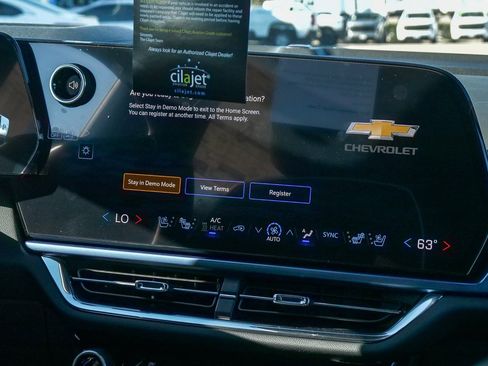 New 2026 Chevrolet Equinox EV LT image 12