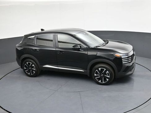 Certified 2025 Nissan Kicks SV image 21