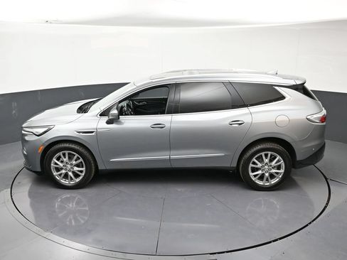 Used 2023 Buick Enclave Essence w/ Experience Buick Package AWD/4WD image 17