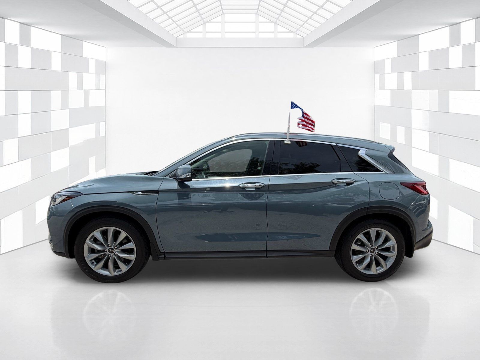 Used 2022 INFINITI QX50 Essential FWD image 4