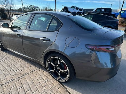 Used 2024 Alfa Romeo Giulia Ti w/ Active Assist Plus Package image 10