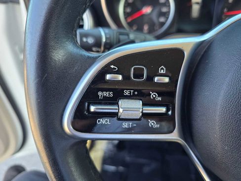 Used 2020 Mercedes-Benz GLC 300 image 25