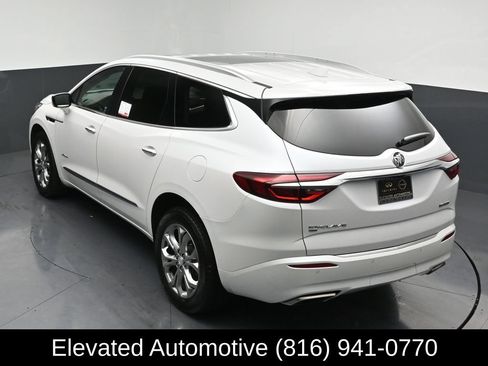 Used 2021 Buick Enclave Avenir w/ Avenir Technology Package AWD/4WD image 28
