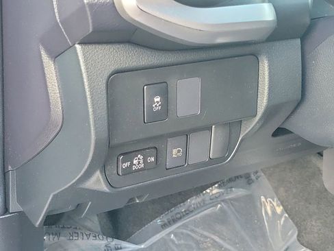 Used 2022 Toyota Tacoma SR5 image 24