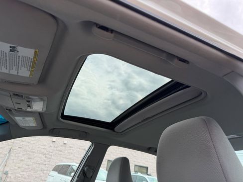 Used 2014 Toyota Camry XLE FWD image 12