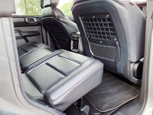 Certified 2025 Ford Bronco Badlands AWD/4WD image 13