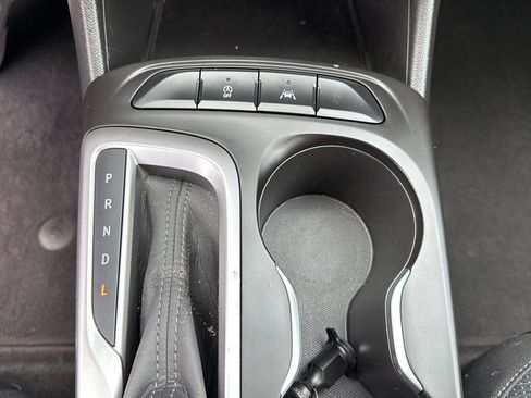 Used 2024 Buick Envista Preferred w/ Advanced Safety Package image 18