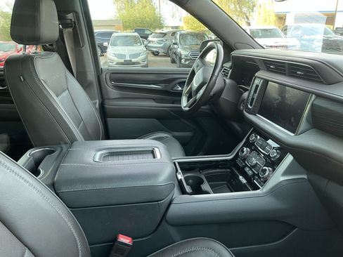 Certified 2022 GMC Yukon Denali AWD/4WD image 7