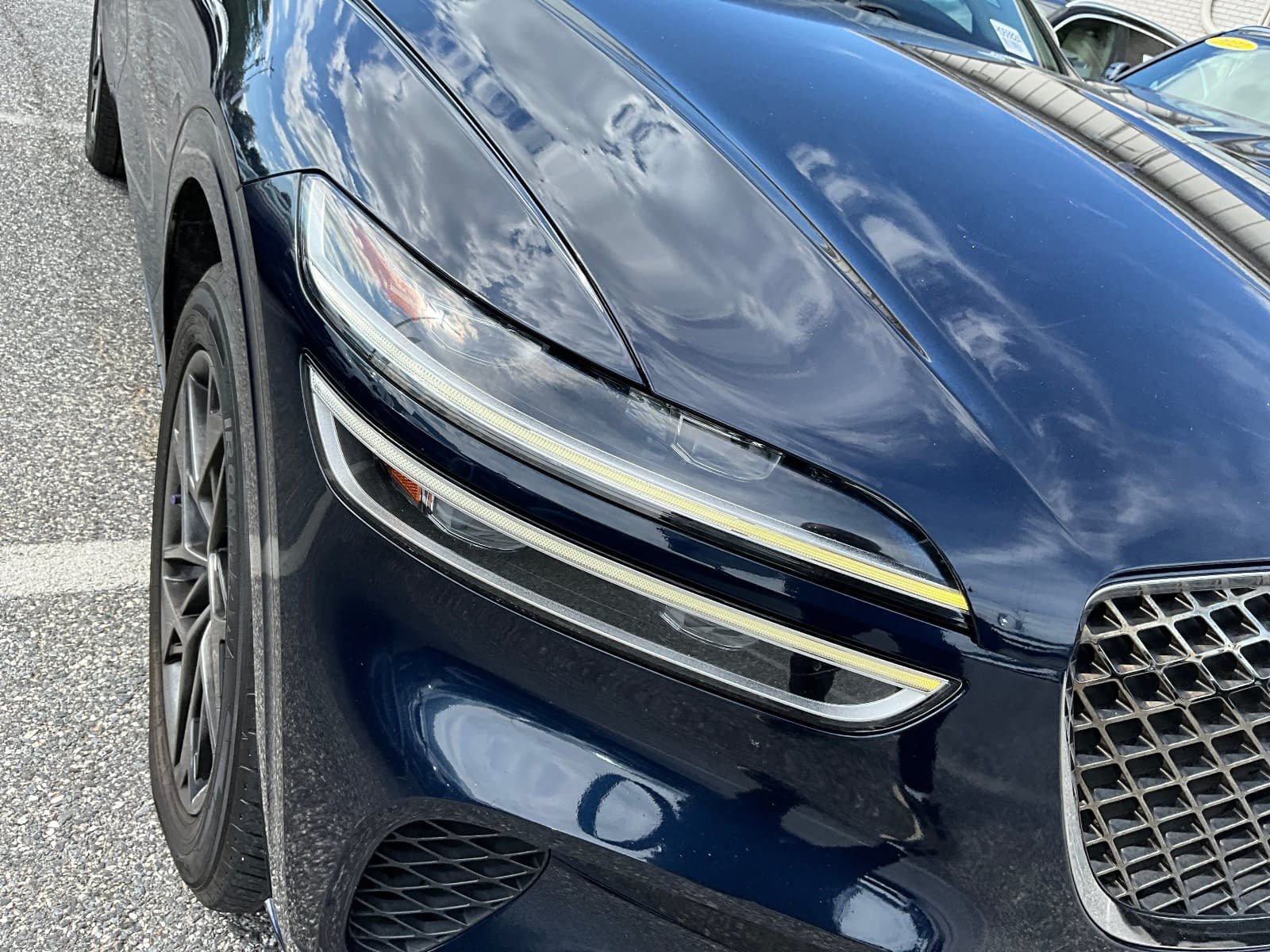 Used 2022 Genesis GV70 2.5T w/ Select Package AWD/4WD image 25