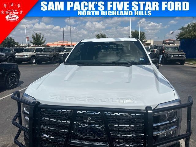 Used 2025 Ford F250 King Ranch w/ FX4 Off-Road Package AWD/4WD image 2