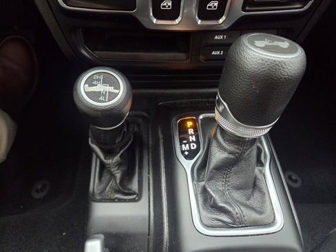 Used 2021 Jeep Wrangler Sport S image 8