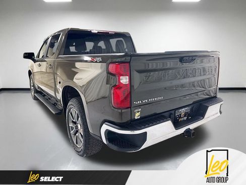Used 2024 Chevrolet Silverado 1500 LT AWD/4WD image 10