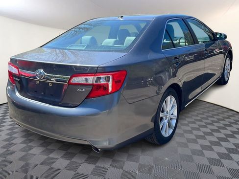 Used 2014 Toyota Camry XLE FWD image 9