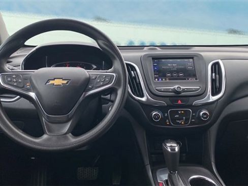 Used 2020 Chevrolet Equinox LT image 9