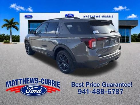 New 2026 Ford Explorer ST-Line w/ ST-Line Street Pack RWD image 6