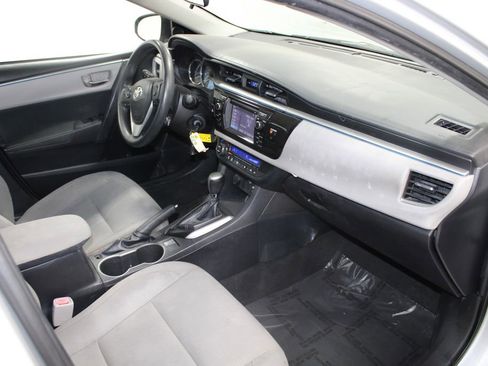 Used 2016 Toyota Corolla LE image 24