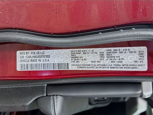 New 2025 Jeep Grand Cherokee Limited w/ Black Appearance Package image 35