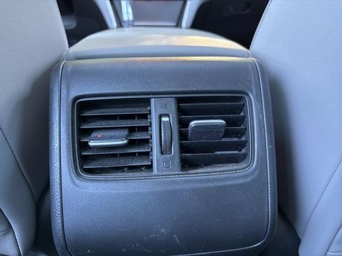 Used 2018 Honda Accord EX-L image 7