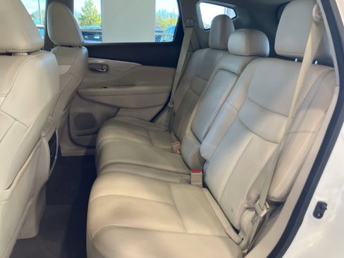 Used 2018 Nissan Murano S image 25