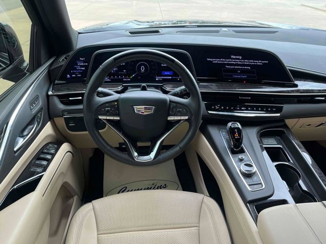 Used 2023 Cadillac Escalade Premium Luxury RWD image 20
